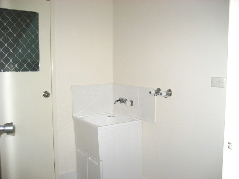 68 Browns Plains Rd, Browns Plains QLD 4118