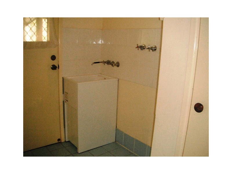 2 Campden St, Browns Plains QLD 4118