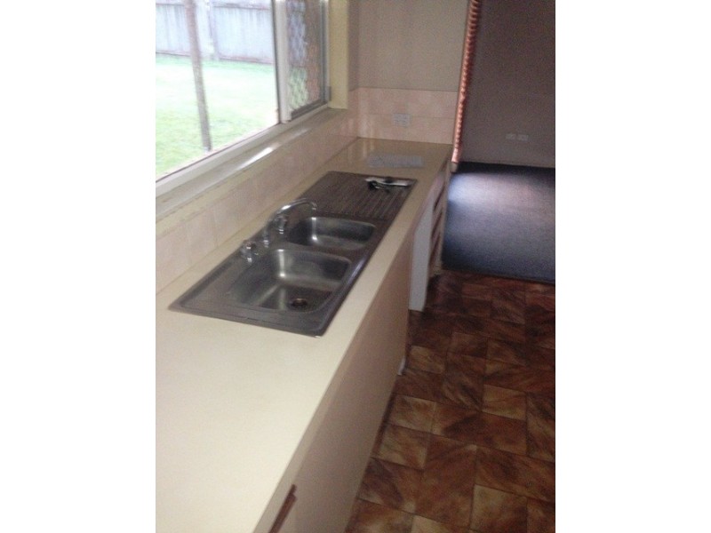 10 Hughes St, Browns Plains QLD 4118