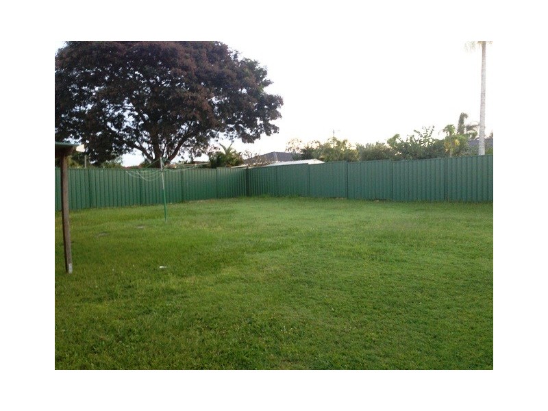 10 Hughes St, Browns Plains QLD 4118