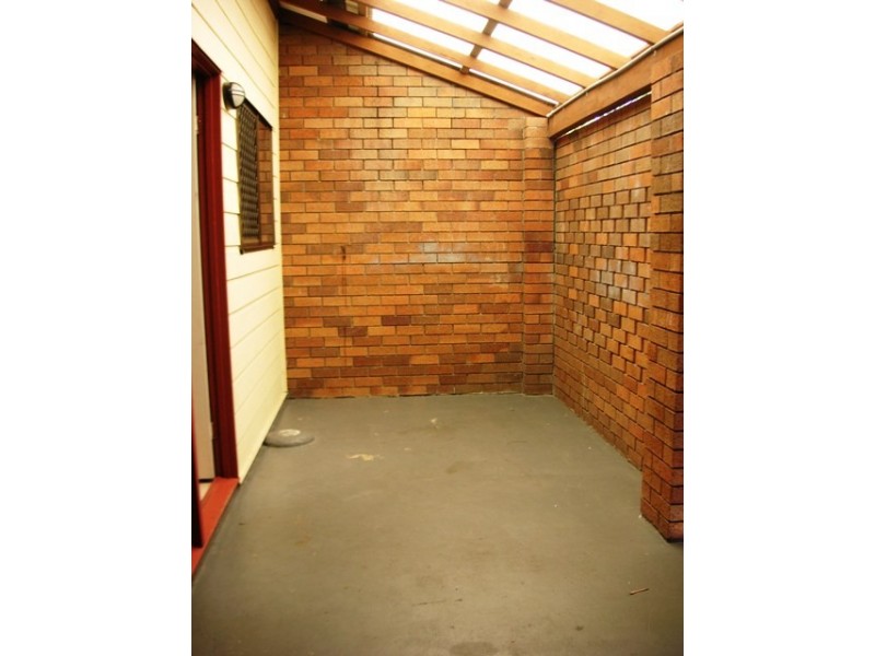 13 / 2 College Street, Loganlea QLD 4131