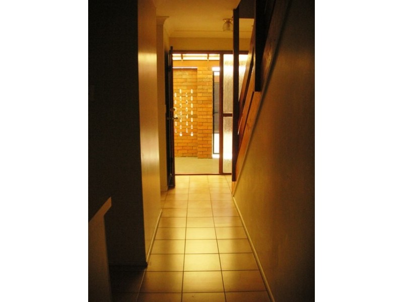 13 / 2 College Street, Loganlea QLD 4131