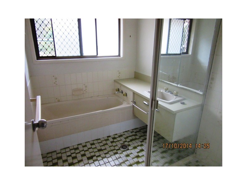 169 Middle Road, Boronia Heights QLD 4124