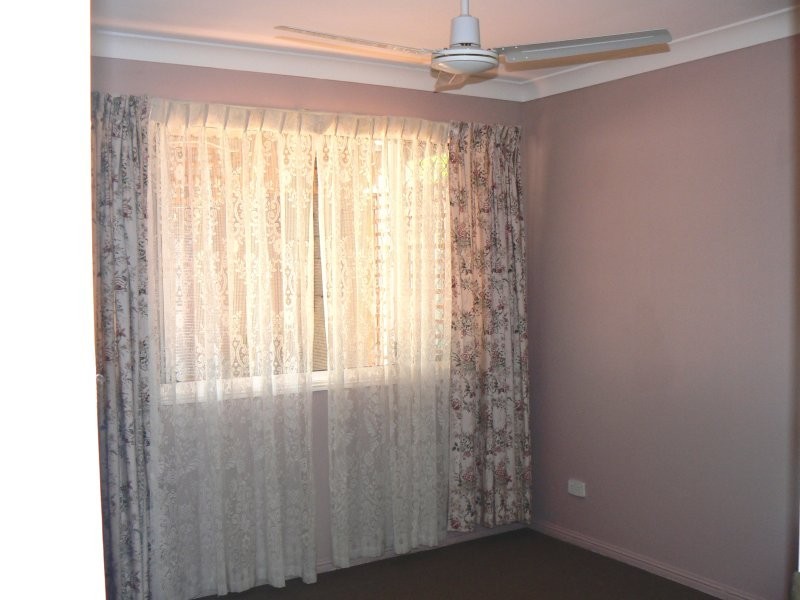 11 Windsong Court, Hillcrest QLD 4118