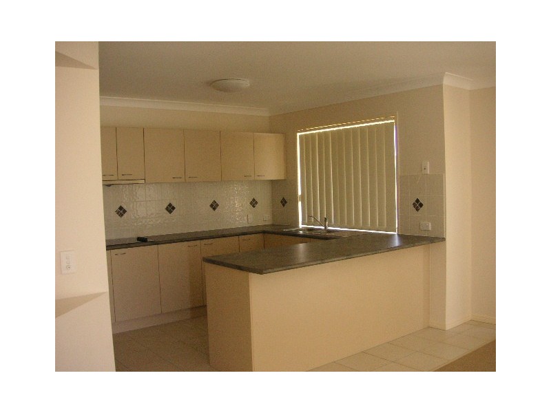 44 Elcock Ave, Crestmead QLD 4132