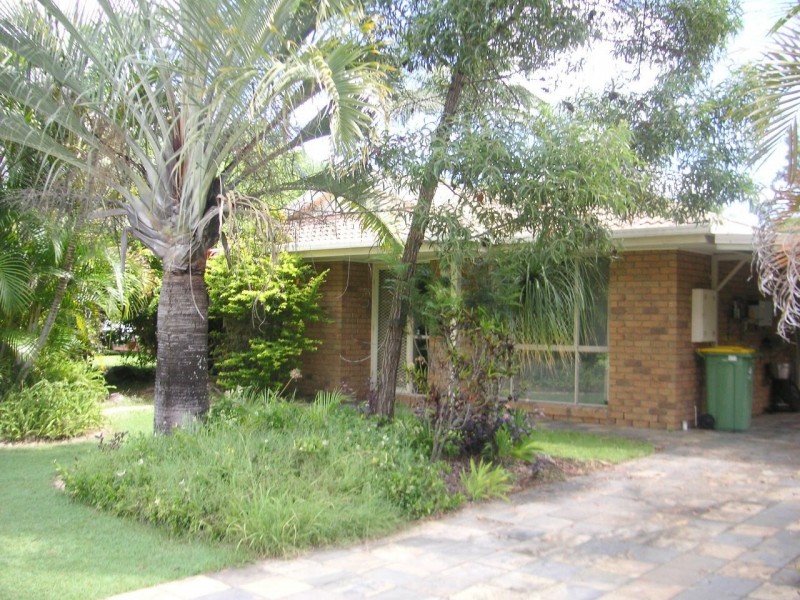 8 Fairbairn St, Marsden QLD 4132