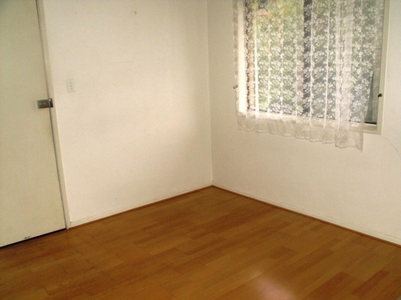 25 Limerick Dr, Crestmead QLD 4132