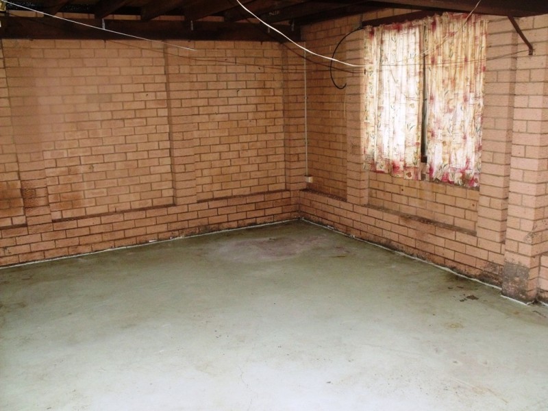 25 Limerick Dr, Crestmead QLD 4132