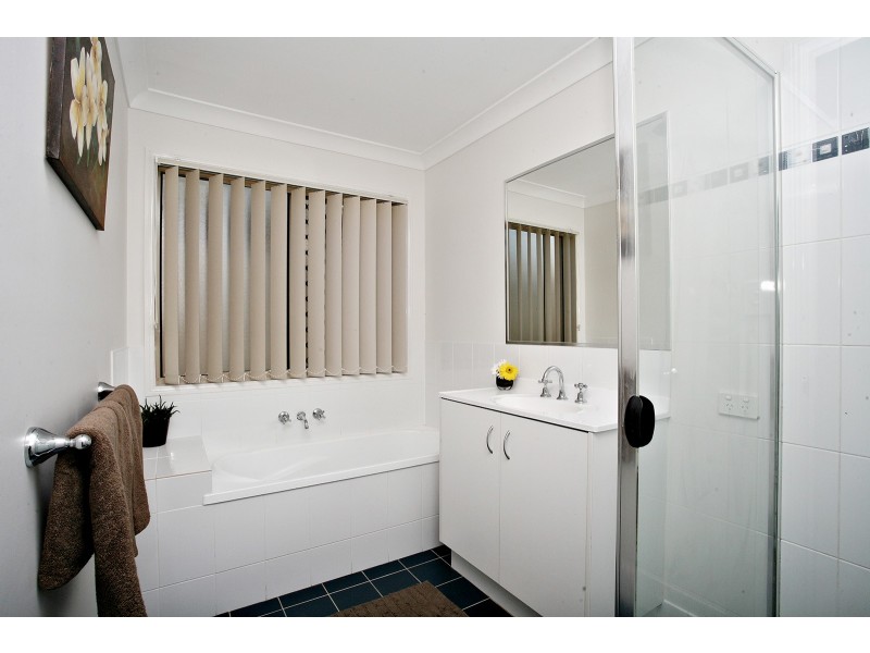 33a Mark Lane, Waterford West QLD 4133