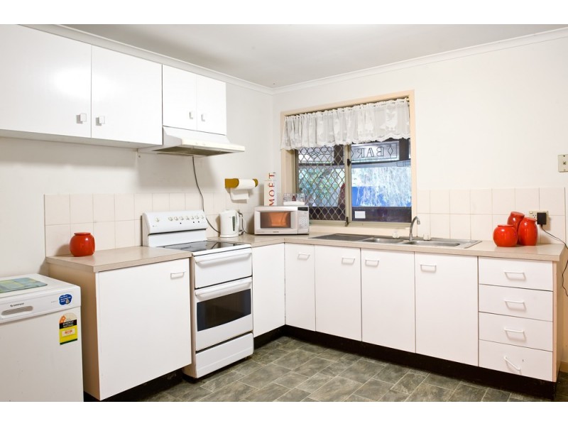 8 Fairbairn Street, Marsden QLD 4132