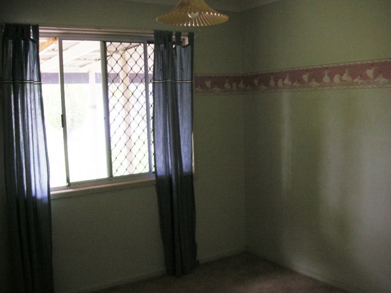 6 Ironwood St, Crestmead QLD 4132
