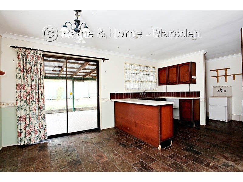 56 Forestwood St, Crestmead QLD 4132