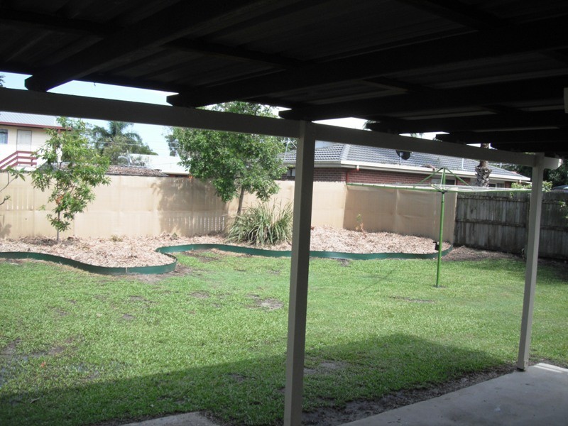 19 Ochna St, Crestmead QLD 4132