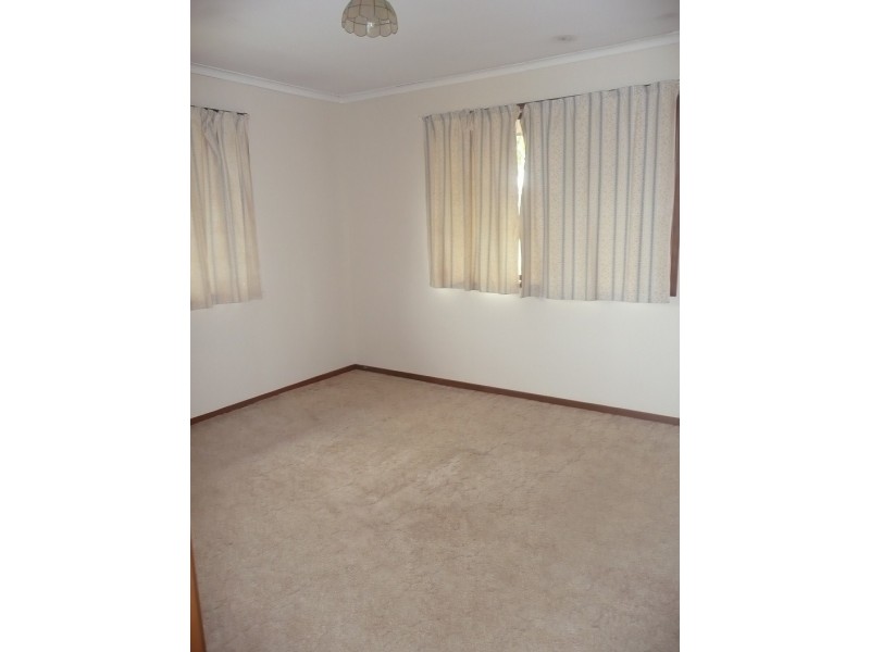 43 Montrose Avenue, Bethania QLD 4205