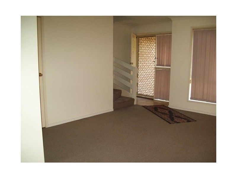 1/8 Monash Road, Loganlea QLD 4131