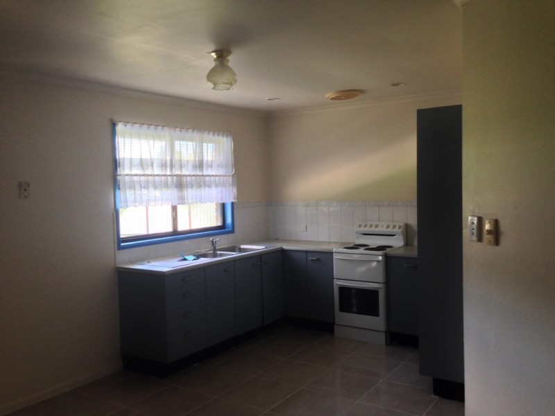 14 Wallace St, Crestmead QLD 4132