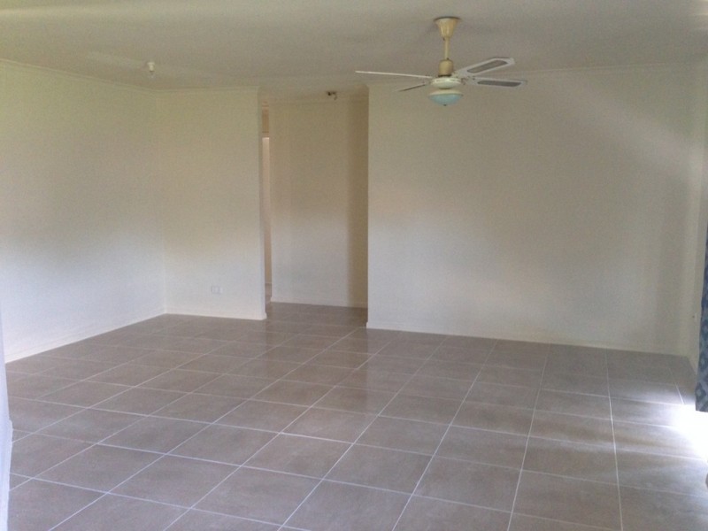 14 Wallace St, Crestmead QLD 4132
