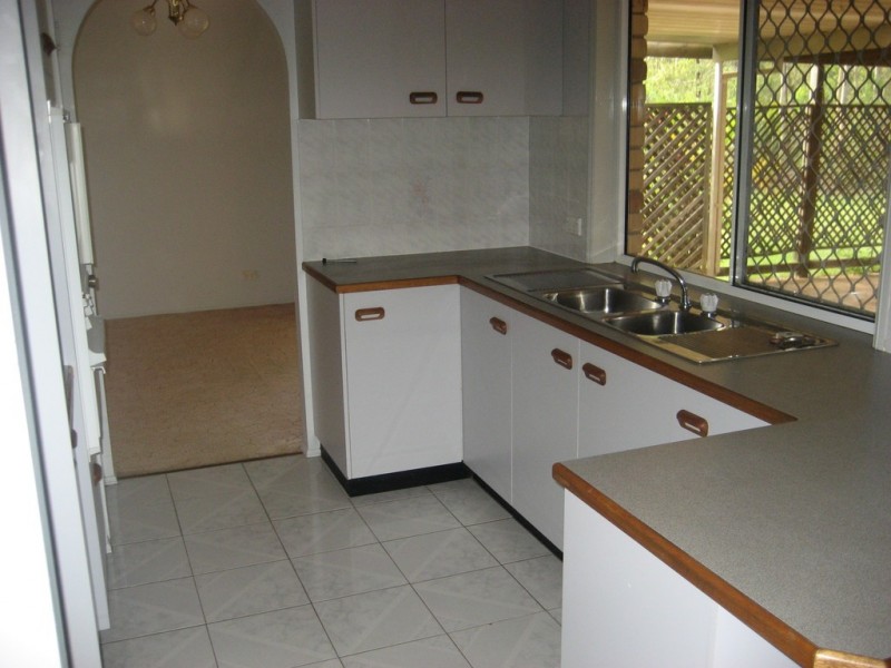 32 Greenwood Road, Munruben QLD 4125