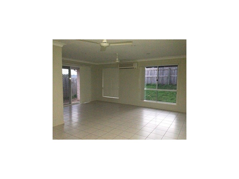 24 Blueberry Ash Court, Boronia Heights QLD 4124