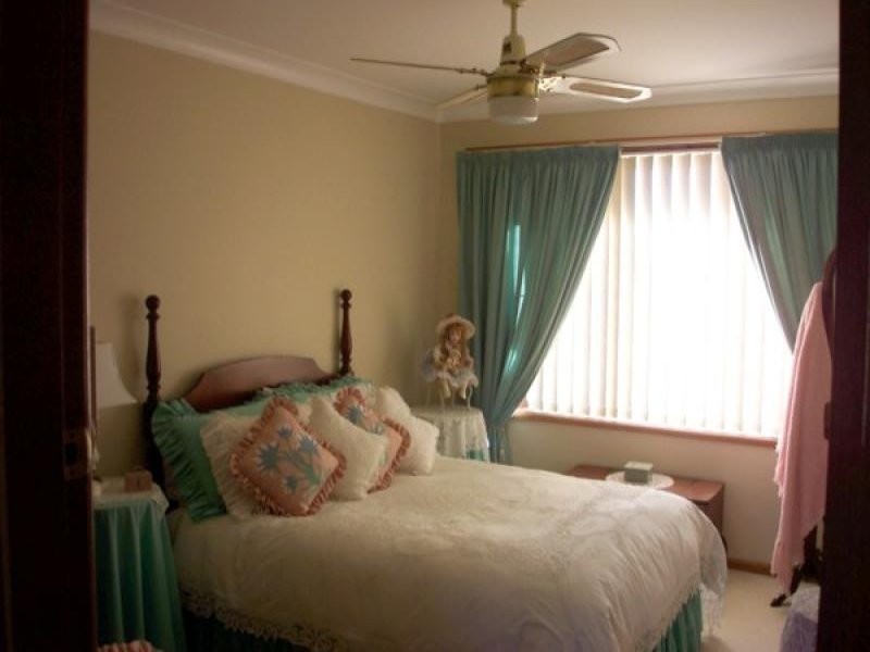 3326 Princes Highway, Moruya NSW 2537