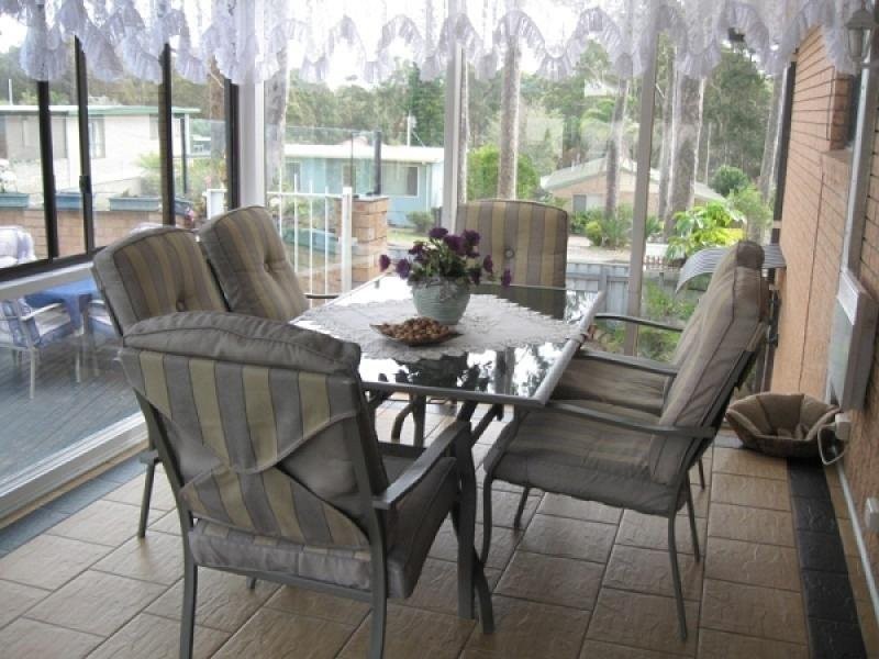 2a Barbara Crescent, Denhams Beach NSW 2536