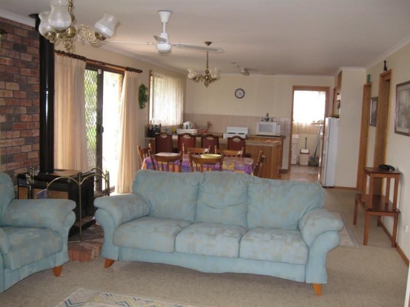 48 Grant Street, Broulee NSW 2537