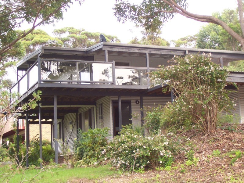 33 Illabunda Avenue, Malua Bay NSW 2536