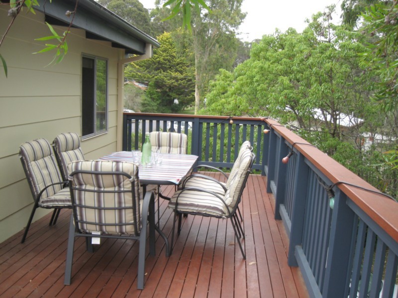 36 Pacific Street, Mossy Point NSW 2537