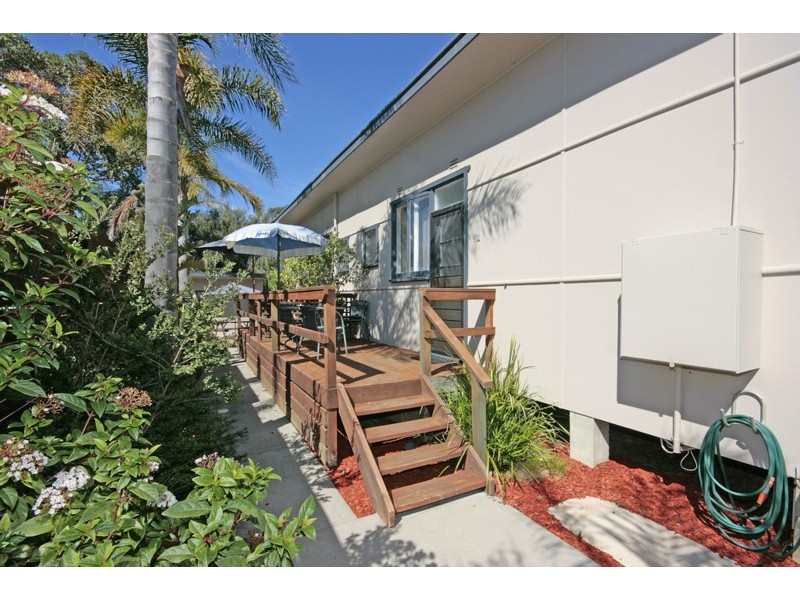 6 Clarke Street, Broulee NSW 2537