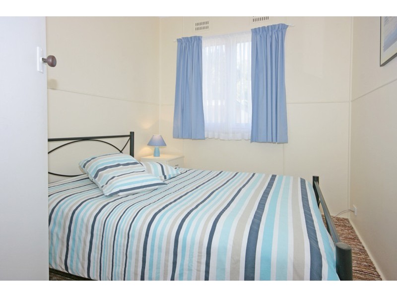 6 Clarke Street, Broulee NSW 2537
