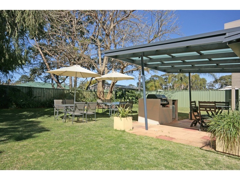 6 Clarke Street, Broulee NSW 2537