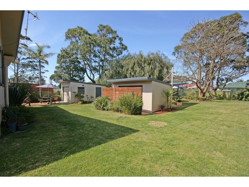6 Clarke Street, Broulee NSW 2537