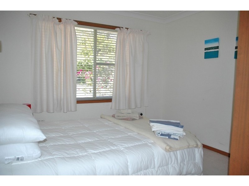 21 Barbara Crescent, Batemans Bay NSW 2536