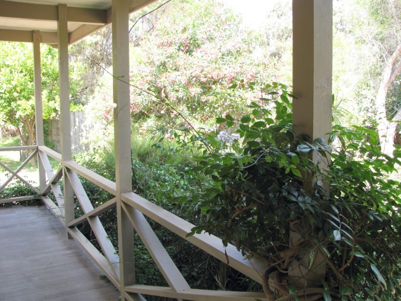 38 Hilmer Avenue, Mossy Point NSW 2537