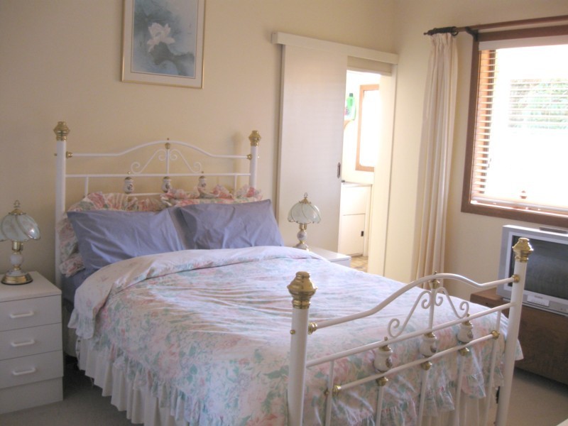 49 Kingston Parade, Tomakin NSW 2537