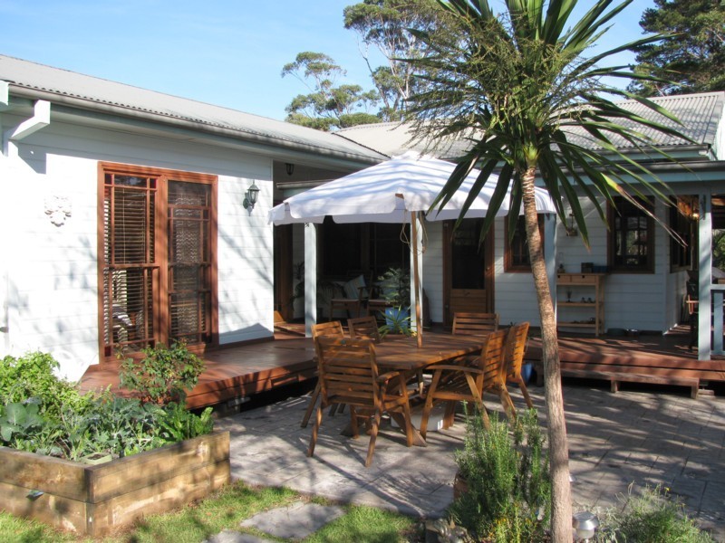 96 Smith Street, Broulee NSW 2537