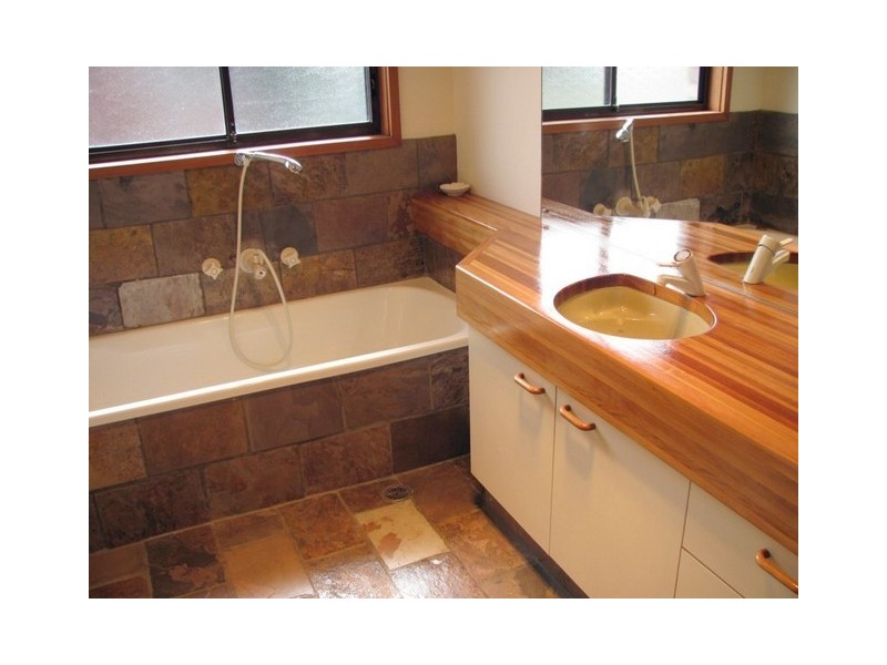 27 Candlagan Drive, Broulee NSW 2537