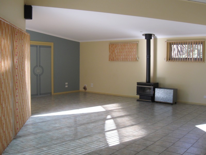 6 Riverlink Drive, Mossy Point NSW 2537