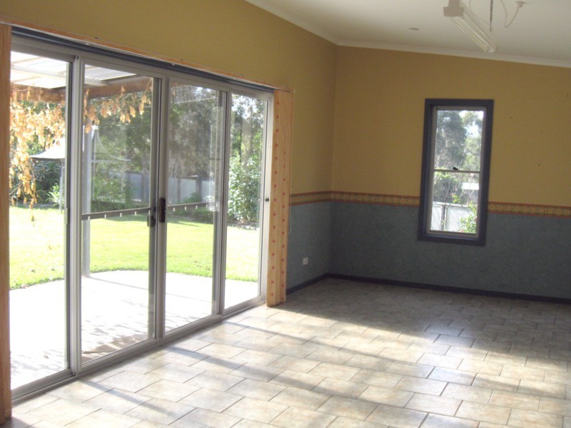 6 Riverlink Drive, Mossy Point NSW 2537