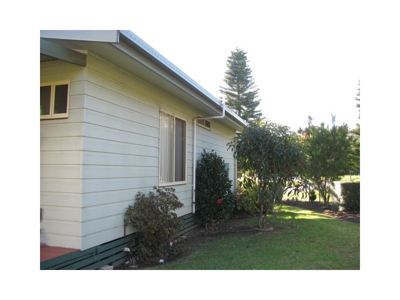 2  Sunpatch Parade, Tomakin NSW 2537