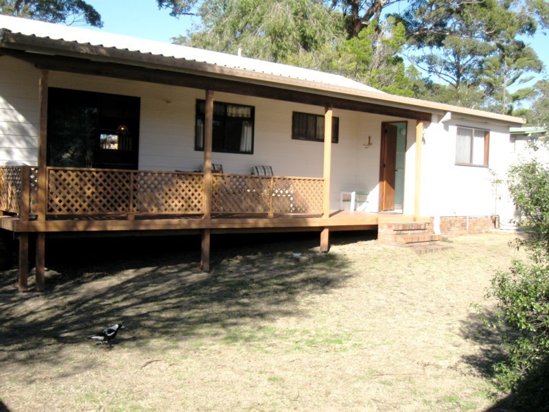 4 Baker Street, Broulee NSW 2537