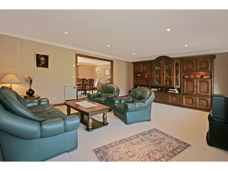 10 Clearwater Terrace, Mossy Point NSW 2537