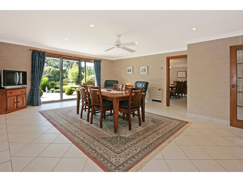 10 Clearwater Terrace, Mossy Point NSW 2537