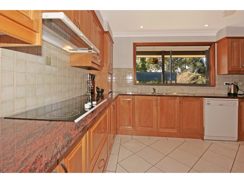 10 Clearwater Terrace, Mossy Point NSW 2537