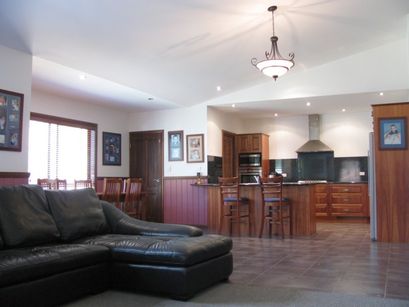 15 Woolabar Drive, Broulee NSW 2537