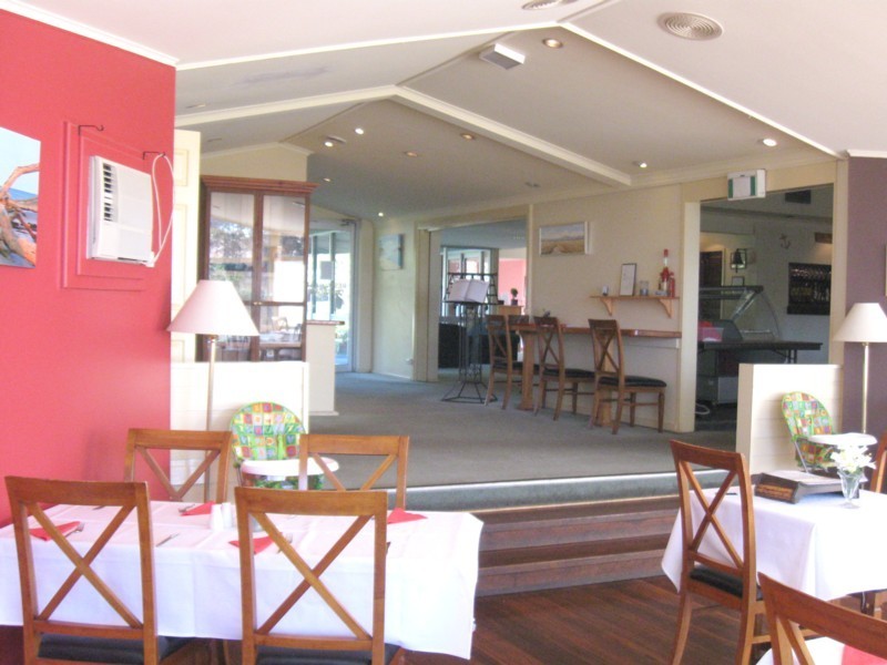 cnr Princes and Kings Hwy, North Batemans Bay NSW 2536