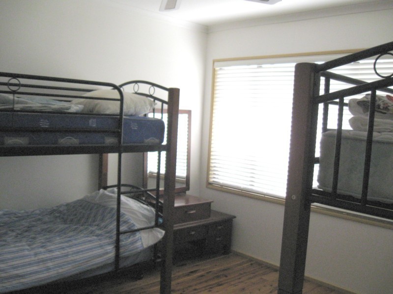 17 Annetts Parade, Mossy Point NSW 2537