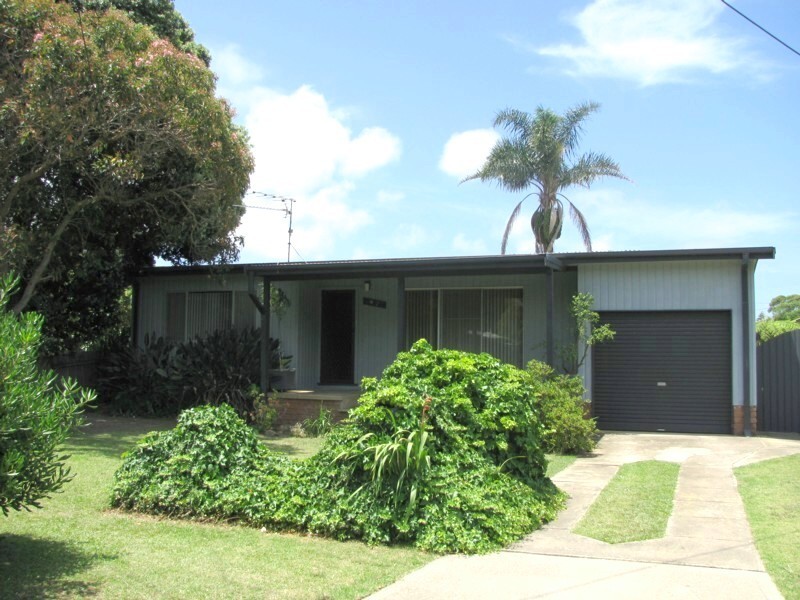 82 Sunpatch Pde, Tomakin NSW 2537