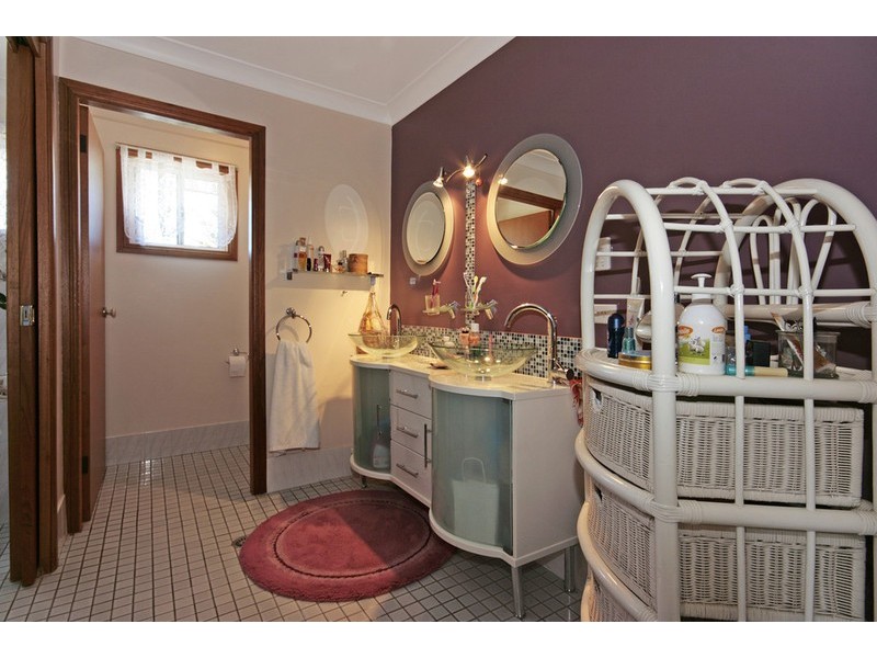 64 Sunpatch Parade, Tomakin NSW 2537