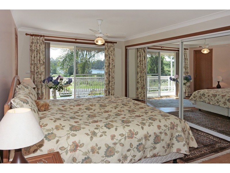 64 Sunpatch Parade, Tomakin NSW 2537